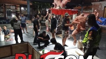 Blue Light Patrol Polsek Kuta Sambangi Anak Muda Pembuat Ogoh-Ogoh, Sampaikan Pesan Kamtibmas