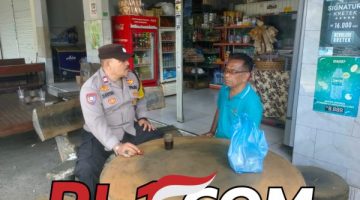 Bhabinkamtibmas Singakerta Sambangi Purnawirawan Polri Sembari Berikan Banyak Imbauan