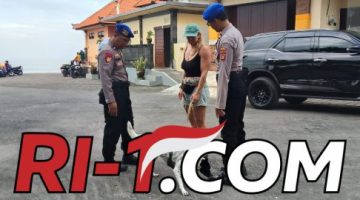 Satpolairud Polres Badung Ajak Wisatawan Taat Zona Larangan Berenang