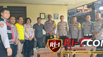 Solidaritas & Kepedulian, Keluarga Besar Polsek Abiansemal Jenguk Personel Yang Sedang Sakit