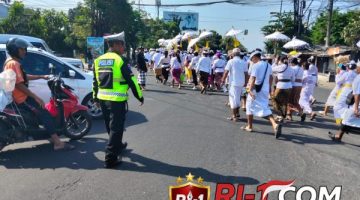 Polsek Dentim Amankan Rangkaian Ngangget Don Bringin Karya Adat Desa Adat Kesiman